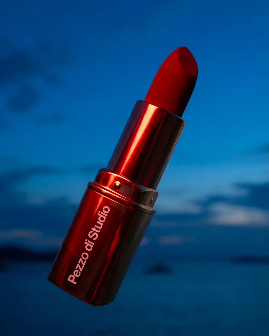 Vulcano lipstick still